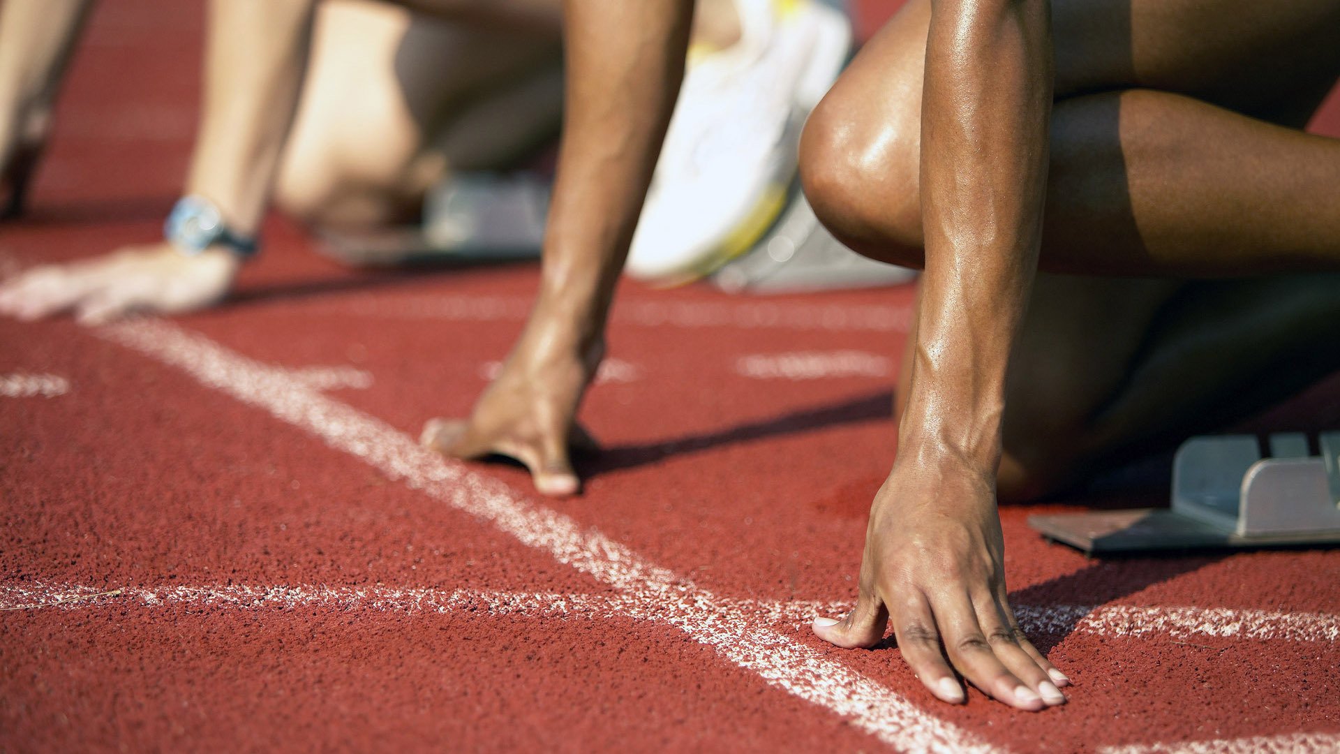 埃尔·哈努斯在巴黎奥运会男足比赛中表现出色