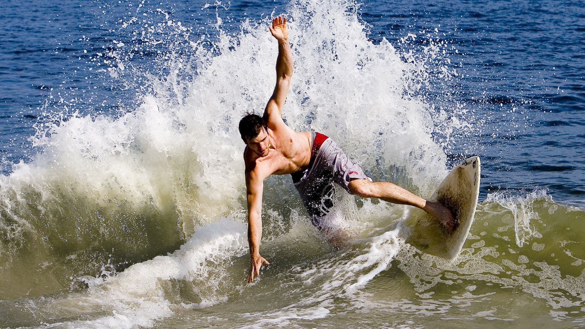 山地越野摩托赛，荒野中的速度与驭风者，山地越野摩托车项目介绍